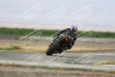 media/May-03-2025-CRA (Sat) [[22b18d099a]]/Races/Race 2/